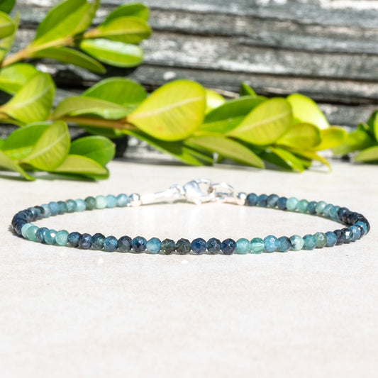 Shaded blue tourmaline beaded bracelet