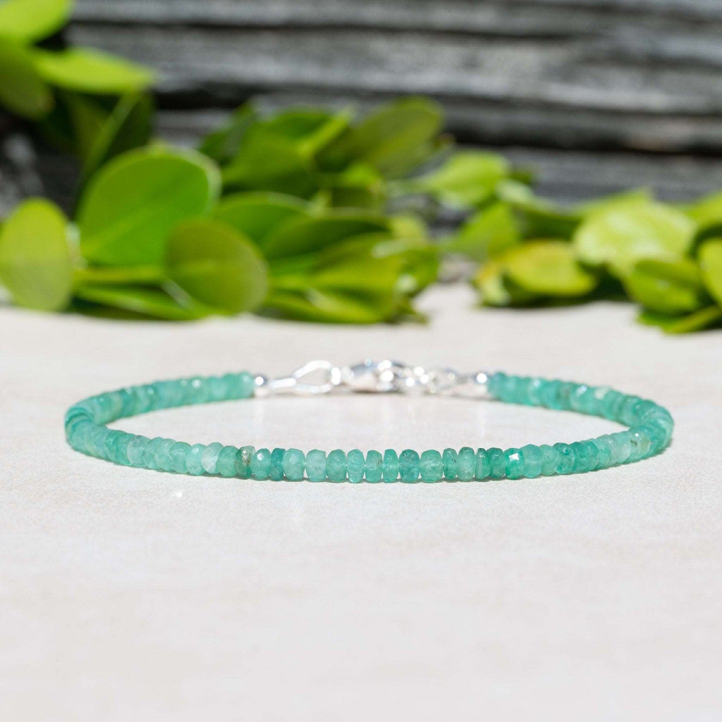 Women's Natural Green Emerald Beaded Gemstone Bracelet, May Birthstone