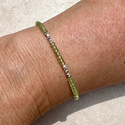 Handmade Peridot Gemstone Beaded Bracelet