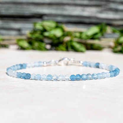 Natural Ombre Aquamarine Women's Gemstone Beaded Bracelet