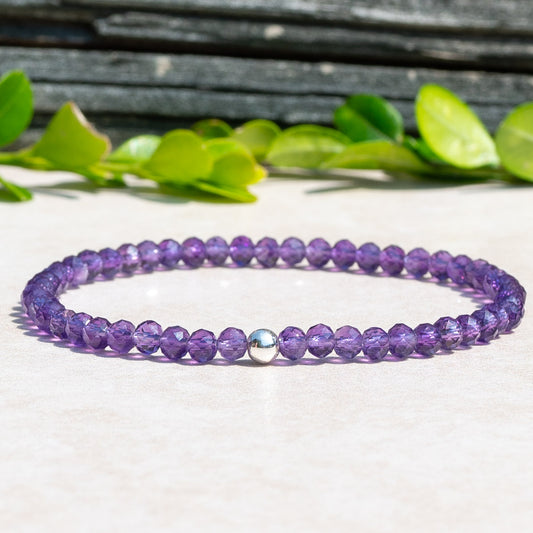 Gemstone Stretch Bracelet made with Amethyst