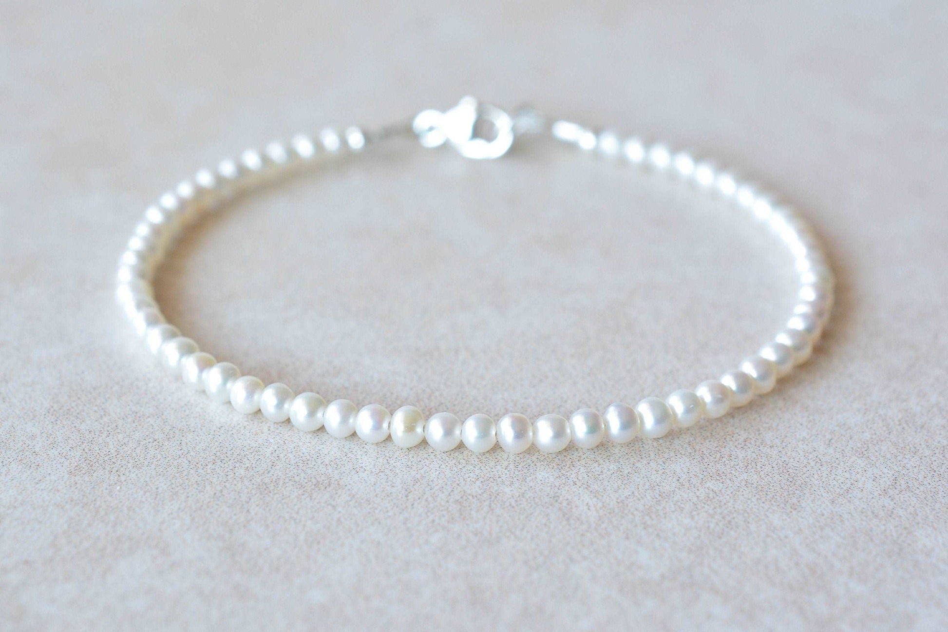 Stunning Freshwater Pearl Bracelet with Silver or Gold Clasp