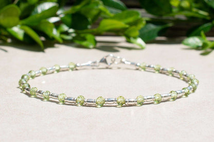 Peridot & Silver Beaded Gemstone Bracelet