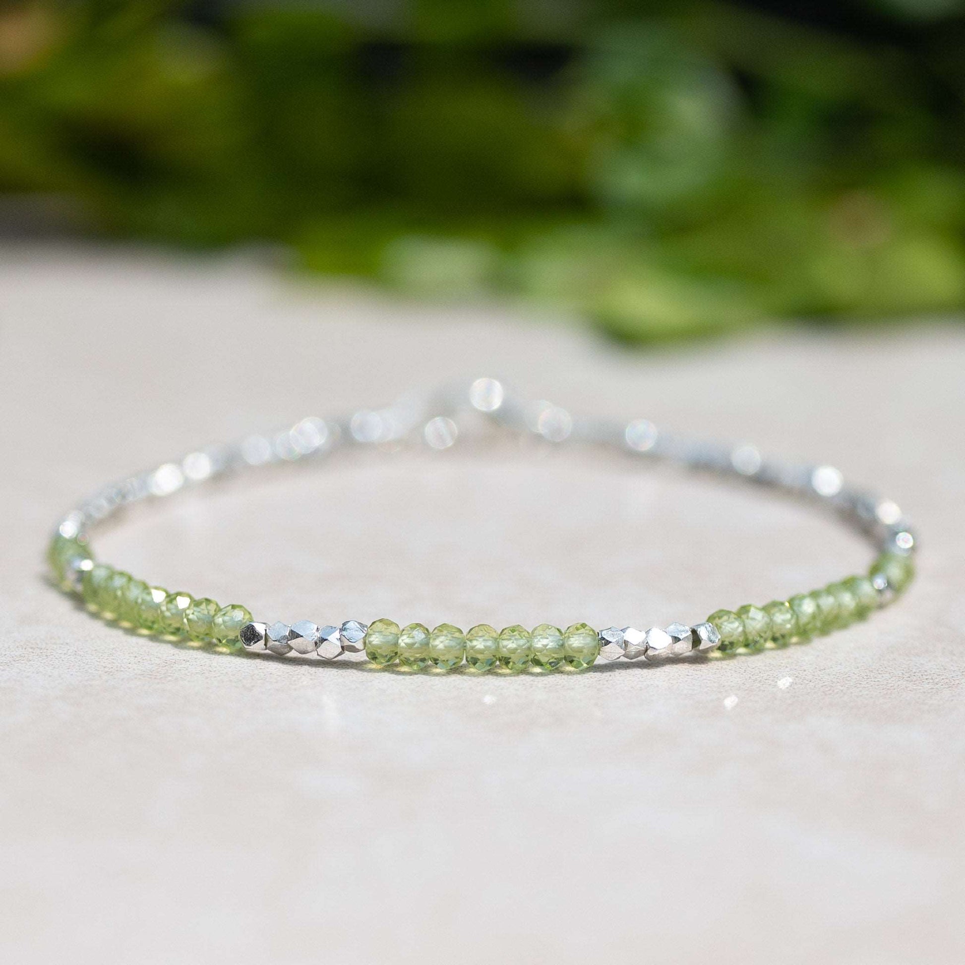 Handmade Peridot Gemstone Beaded Bracelet