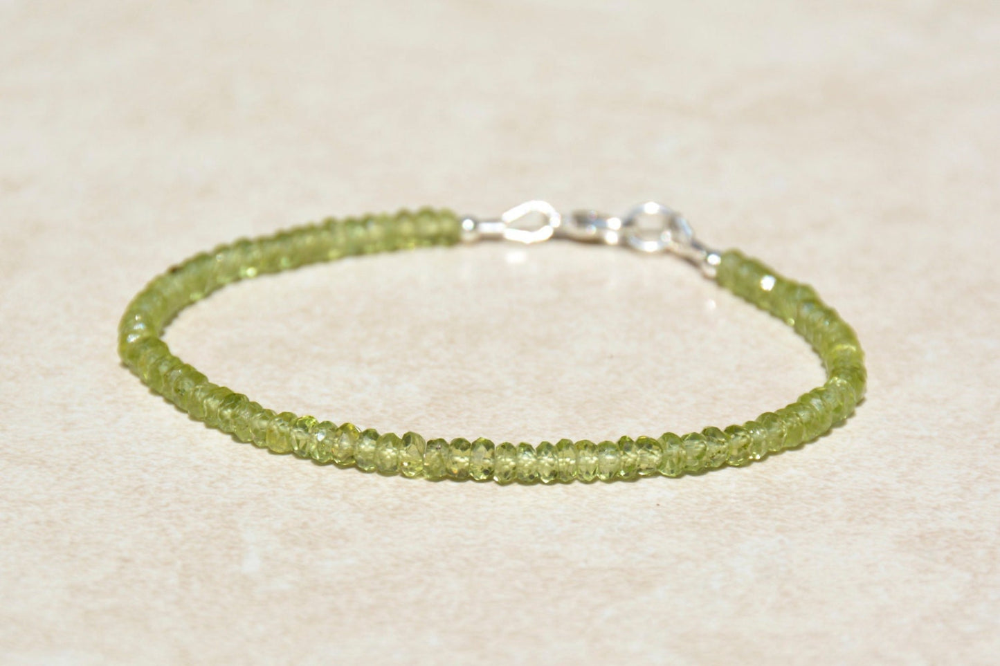 August Birthstone Beaded Bracelet - Peridot